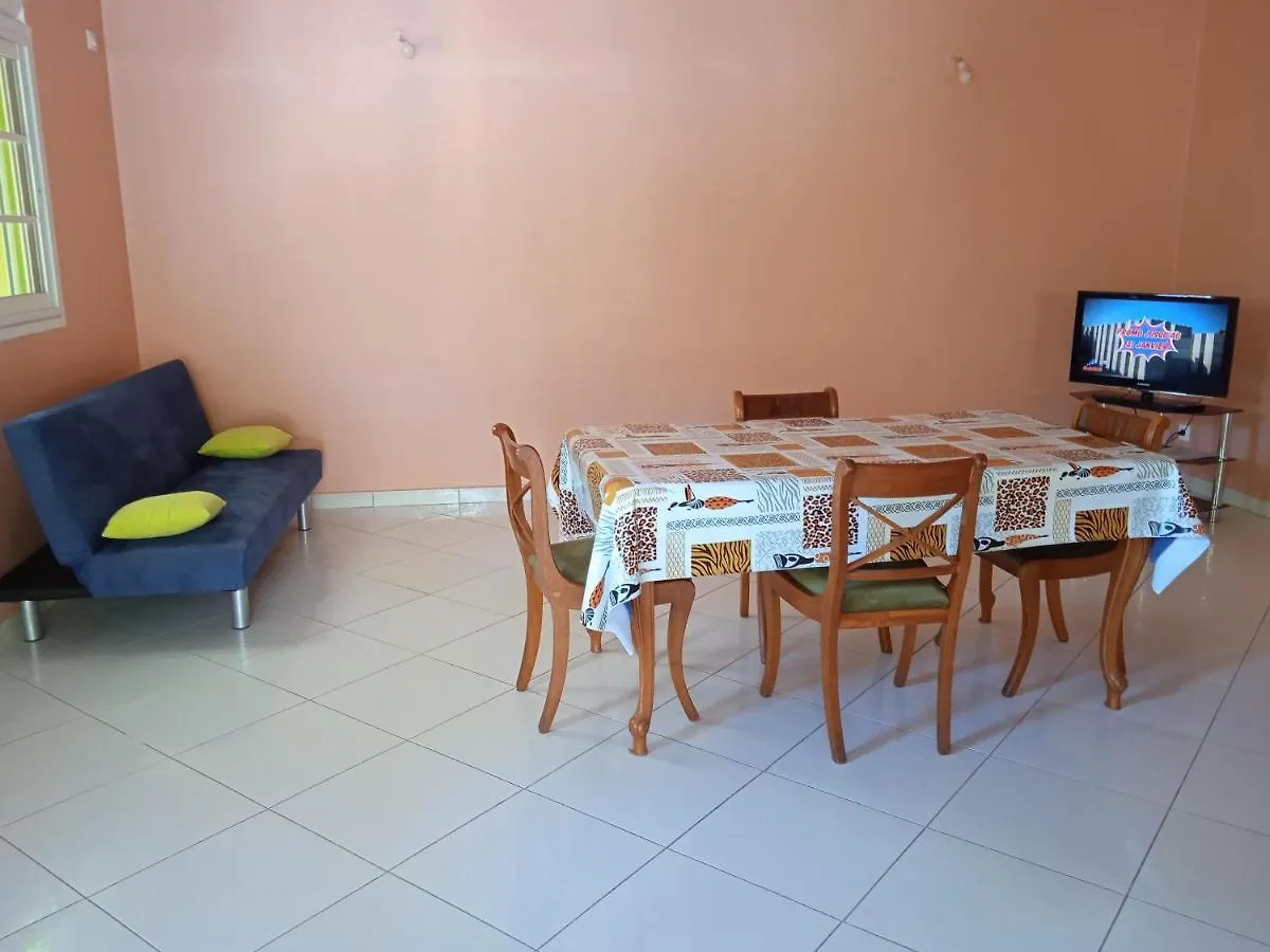 Villa Cafe - Appartement F2 Avec Terrasse Sainte-Anne Διαμέρισμα Sainte-Anne (Grande-Terre)